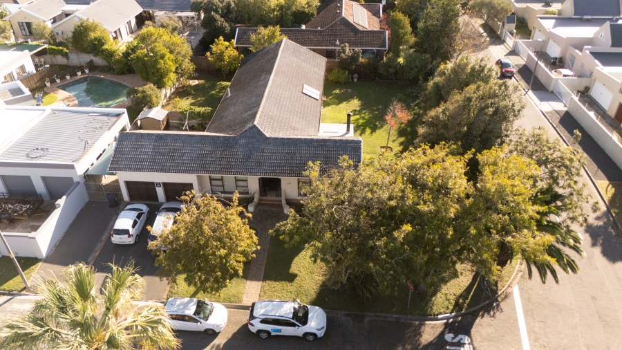 3 Bedroom Property for Sale in Amanda Glen Western Cape